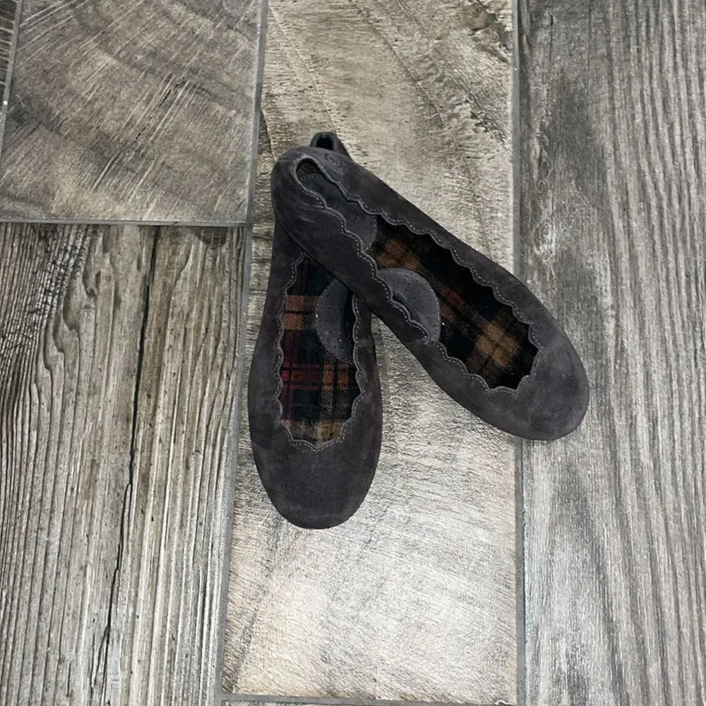 Born suede leather scalloped flats